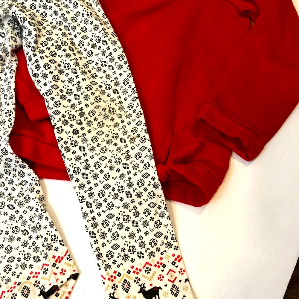 Girl’s Wintery/Christmas outfit